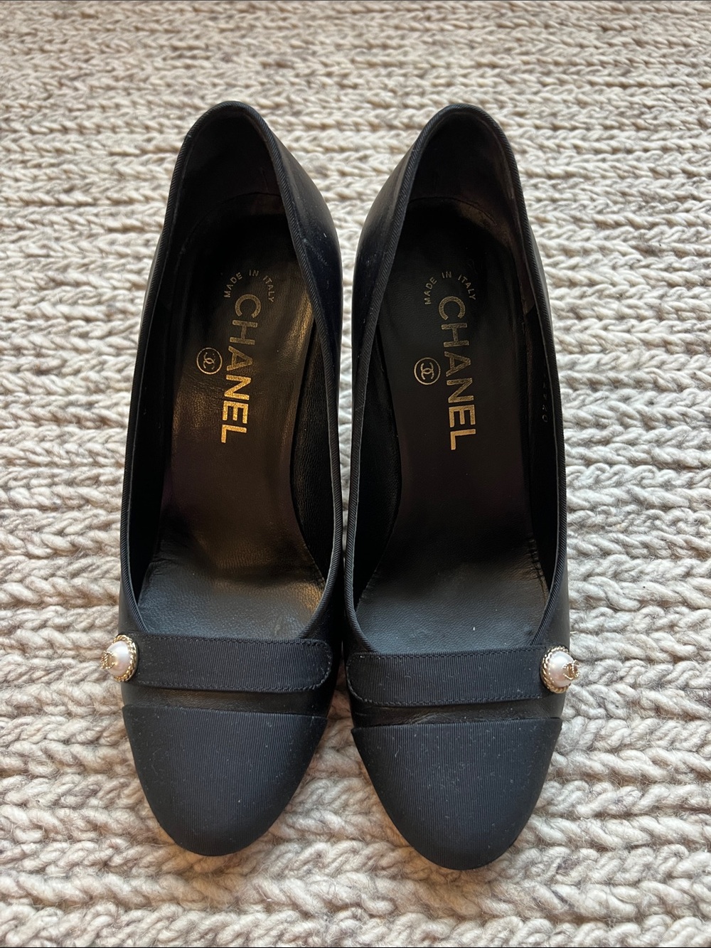 CHANEL Black Pumps with Pearl Button Detail - size 36-1/2